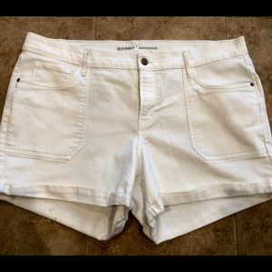 Old Navy white denim shorts 3” size 16 reg